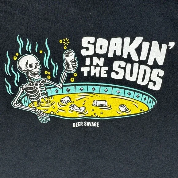 Beer Savage Beer Shirt Mens M Slim Fit Beer Bath Soakin in the Suds Black Crew - Picture 4 of 6
